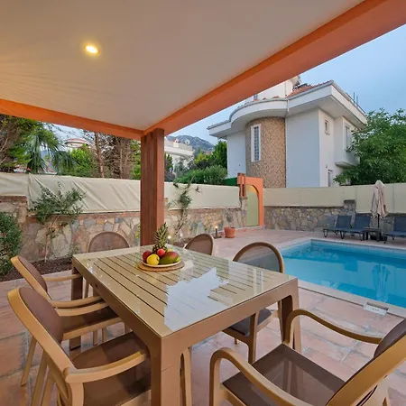 Mediterranean With Private Pool Βίλα