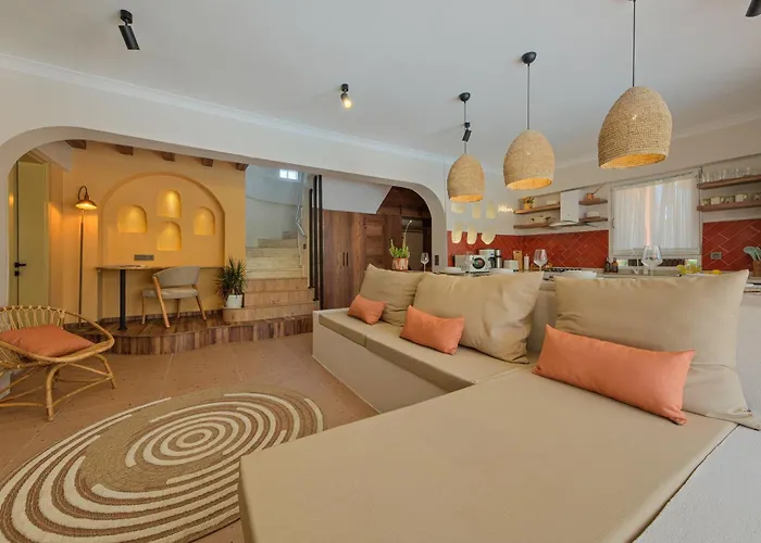 Mediterranean With Private Pool *