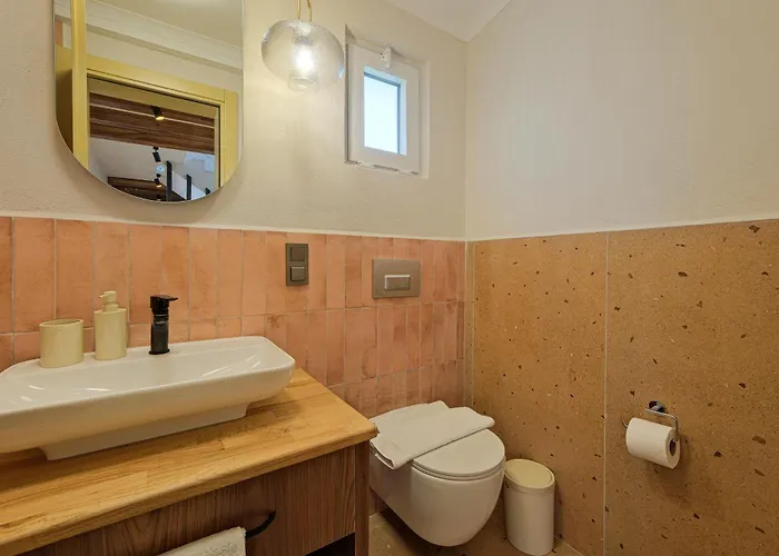 Mediterranean With Private Pool Vila *