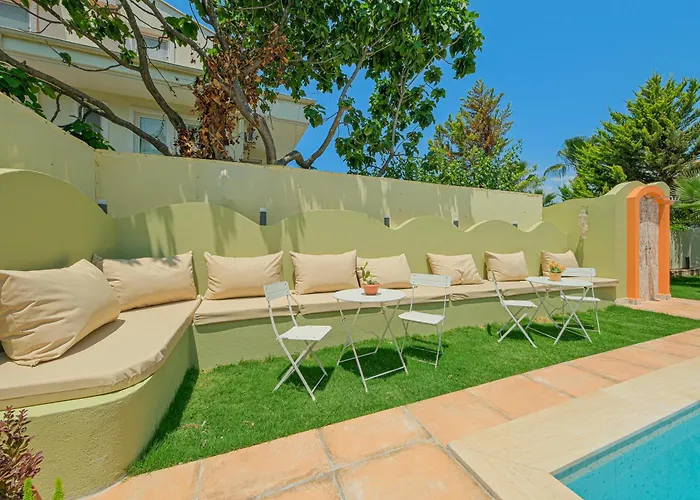 Mediterranean With Private Pool Vila *