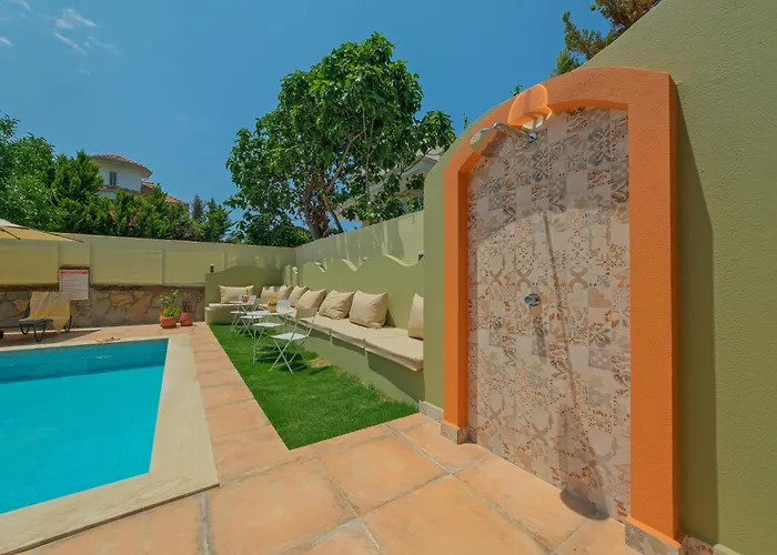 Вилла Mediterranean With Private Pool *